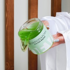 Thick soap for the body and hair 