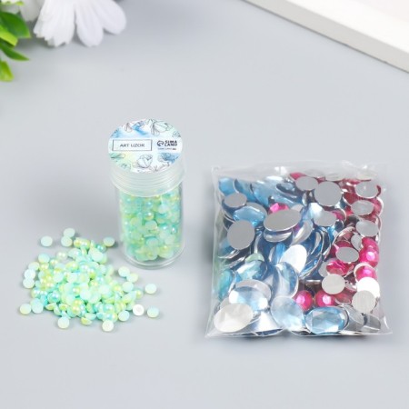 Decor "Semiobusins ​​and rhinestones. Green-blue gradient" D = 4 mm 10g 200 pcs 5x2.5 cm mix-1