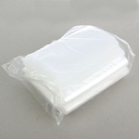 A set of polyethylene packages of 19.5 x 29.5 cm, 40 microns, 500 pcs.