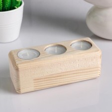 Silent Wooden under 3 candles 