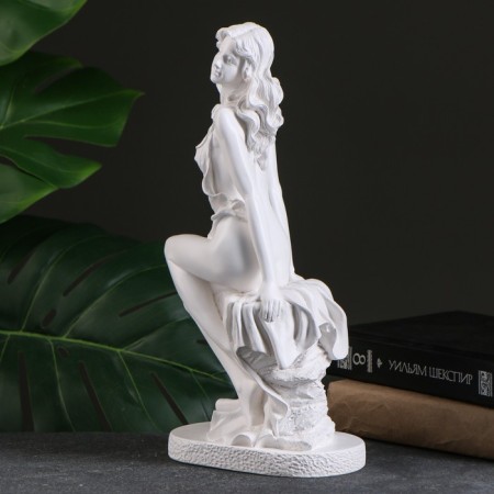 Figure "Girl on the Scale Bolshoi" White 32cm-3