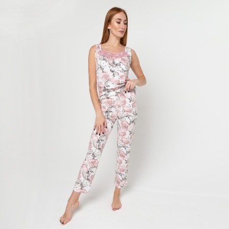 Female homemade set (T -shirt/pants), dairy color, size 52-4