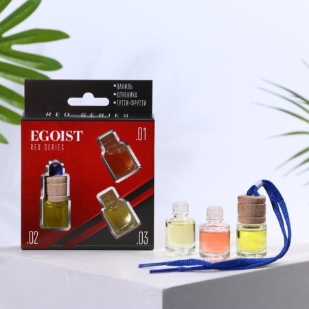 A set of flavorings with a replaceable vanilla block, strawberries, Tutti-Frutti