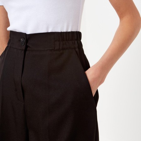 Women's shorts Minaku: Casual Collection Black Black, Rr. 46-3