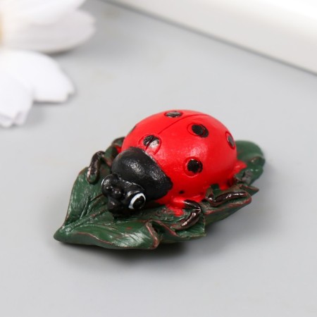 Figure for Florarium Polystone "God's cow on a leaf" mix 4.6x3x1.8 cm-1