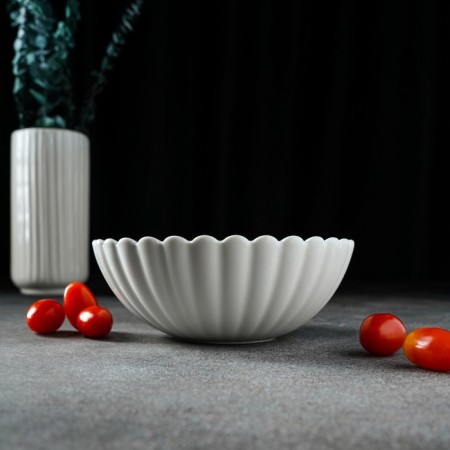 Porcelain salad magistro "Flower", 0.45 l, d = 16 cm, white color-4