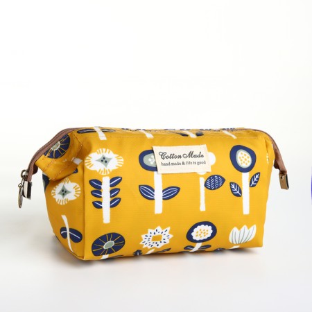 Lightning cosmetic bag, yellow color