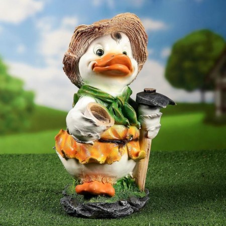 Garden figure "Duckling with a hoe" 27x27x45cm