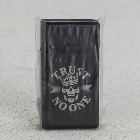 Gas lighter "Trust", 3.5 x 6.8 cm.-4