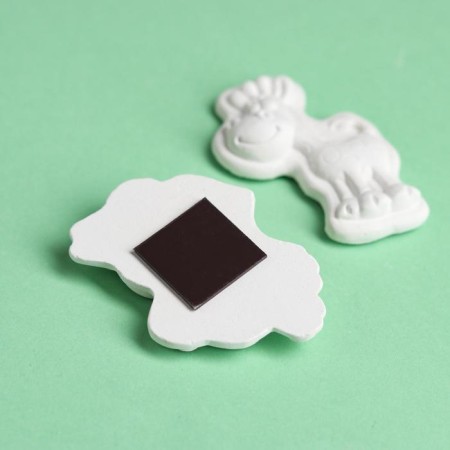 A set of magnets for coloring 4 pcs “Beasts”, paint 6 cv 2 ml, brush-2