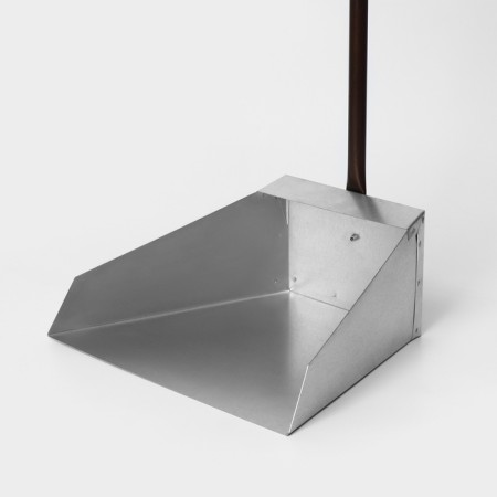 Garbage scoop 310 × 240 mm, handle 85 cm, galvanizing 0.5-4