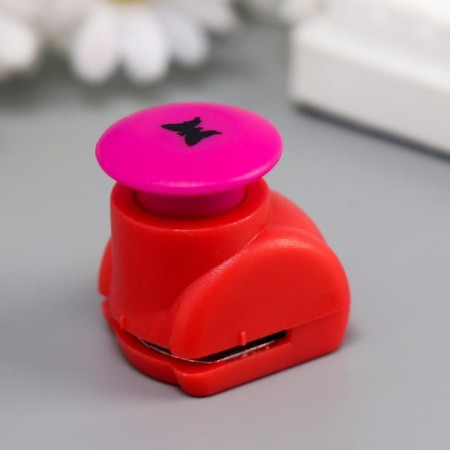 The hook -shaped button "Butterfly" d = 1 cm 4.3x4x3 cm mix-5
