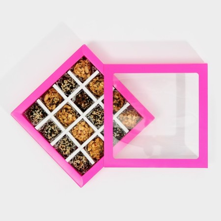 Box for sweets, confectionery packaging, 16 cells, “fuchsia” 17.7 x 17.7 x 3.8 cm
