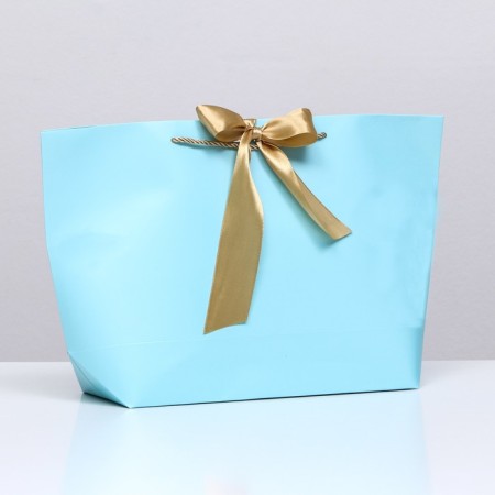 Gift package with a tape of 30 x 27.5 x 12 cm "Blue"