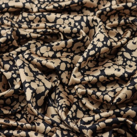 Payer satin fabric stuffed, width 150 cm, black color