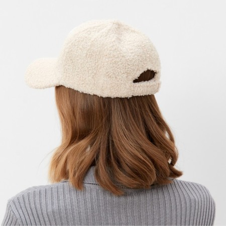 Basebolka Women Warm Minaku lamb, size 56-58, Milk color-2