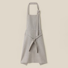 Apron of a female kitchen on the ties of SL Home 