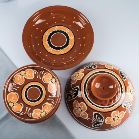 Set for pancakes 7 items: 1 pc. Pancake, 6 pcs. plates, with painting, peach