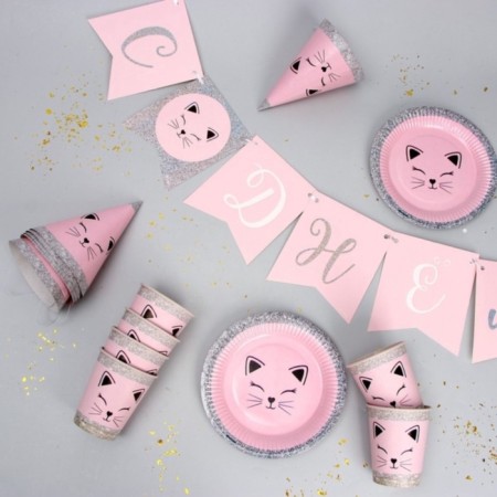 A set of paper utensils "Kithechka": 6 plates, 6 glasses, 6 caps, garland