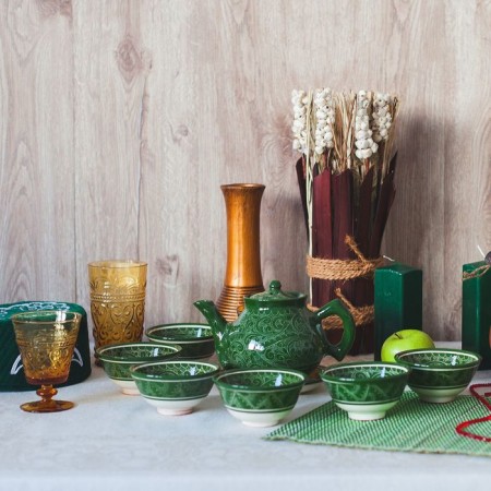 Tea set, Rishtan painting, 9 objects, green: kettle 0.8 l, Piala 0.3 l-11
