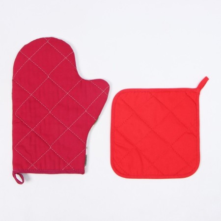 Set of kitchen. Ethel "Poinsettia": 19x19 cm, mittens-seizure 20x28 cm, 100% HL-2