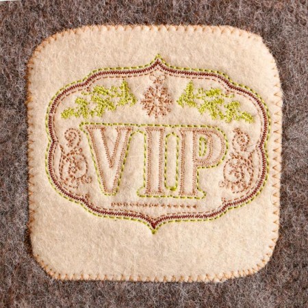 A sunbed with an embroidery "VIP" 150x50 cm-1