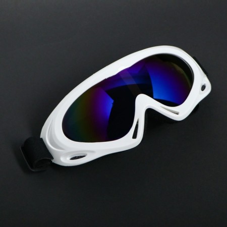 Glasses for riding motor vehicles with add. ventilation, glass with darning, white-1