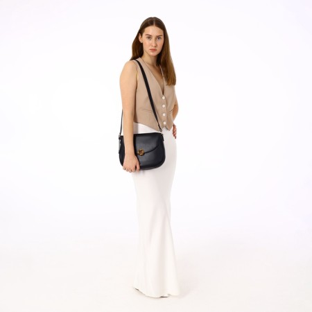 Women's bag on the Textura valve, average size, black color-9