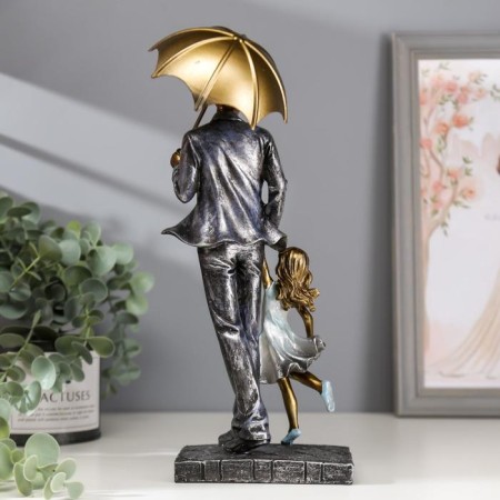 Souvenir Polystone "Dad and daughter on a walk under the umbrella" Blue 28x11x8 cm-3