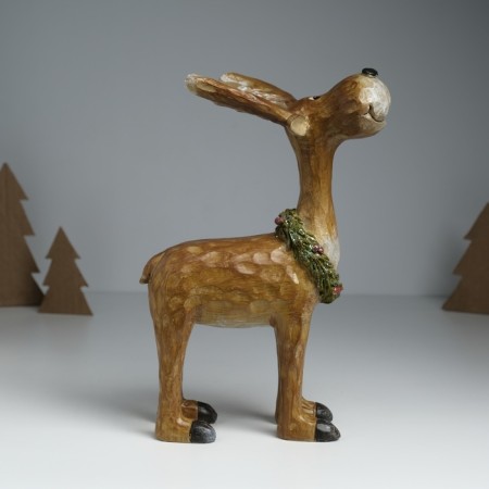 Polystone souvenir "An important elk in a spruce wreath with berries" costs 16.5x10x25 cm-3