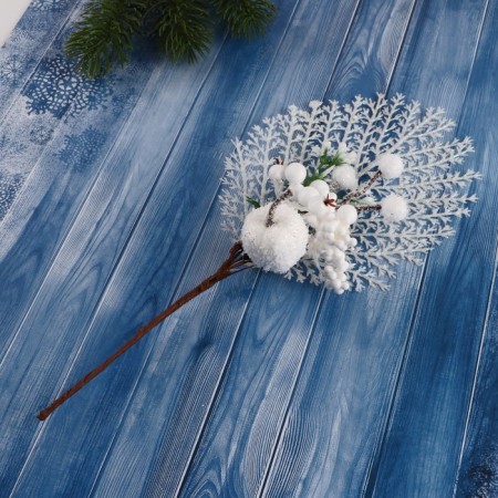 Decor "Winter charm" apple berries lace in white, 22 cm-3