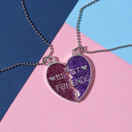 Kulons "Demetrons" Bright hearts, the color is pink-violet in silver, 45 cm