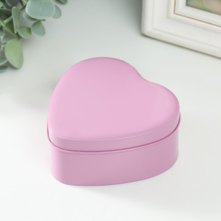 Casket Metal for a candle "Heart. Gloss" pink 9.5x9x4.5 cm-1