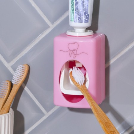 Mechanical “Tooth” toothpaste, 9.5 x 5.8 cm.