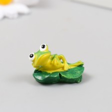 Figure for Florarium Polystone 
