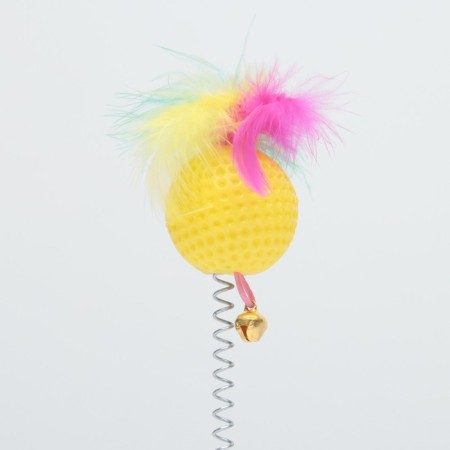 Teaser "rifting ball with feathers on a suction cup", a ball 3.8 cm, yellow-1