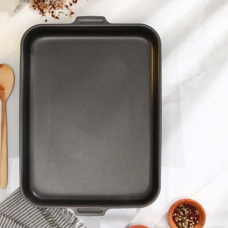 The baking sheet is rectangular, h = 6.3 cm, l = 35 cm d = 27 cm, with a lid, anti -stick coating, blue color-3