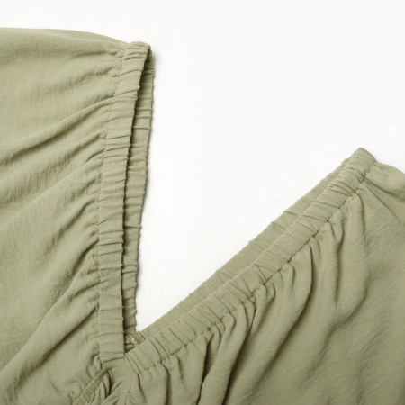 Women's dress MIST with a deep neckline river. 44, olive-9
