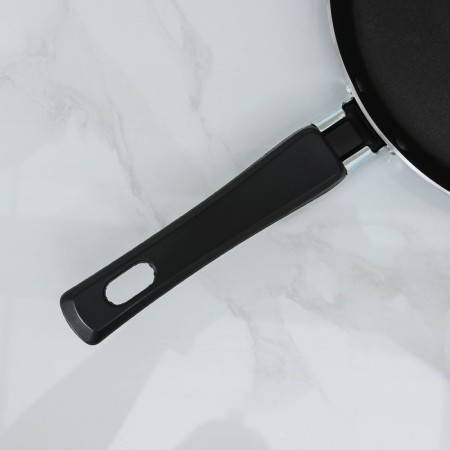 Pancake pan PROMO, D = 22 cm, plastic handle, anti -stick coating, black color-3