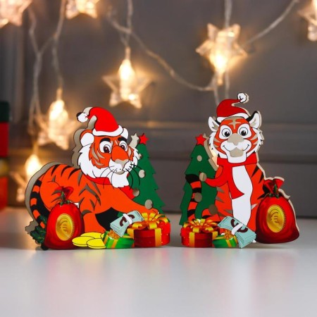 Souvenir Light tree "Tiger in the New Year's cap near the Christmas tree" mix 12x3.2x12.5 cm