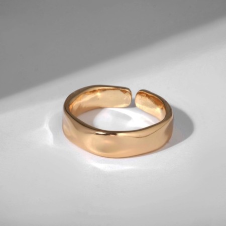 Ring "crumpled lines" solo, color gold, dimensionless-4