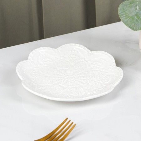 Porcelain dessert shade "Susan", d = 15.5 cm, white color-1