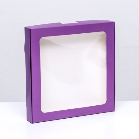 Self -charged box with a lilac window, 21 x 21 x 3 cm