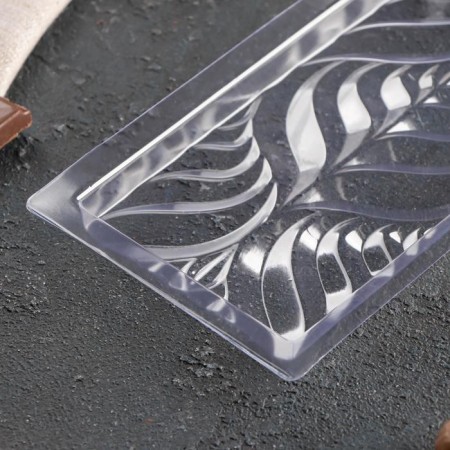 Form for chocolate and sweets "feathers", 18 × 8 cm, transparent color-2