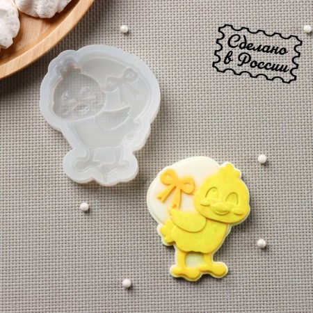 Silicone form "chicken with egg", 7.5 × 6.5 cm, transparent color