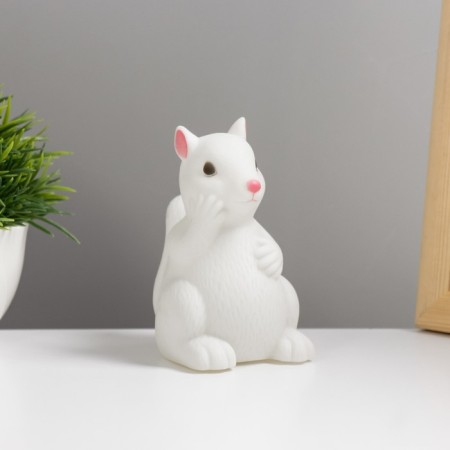 Squirrel nightlight LED from 3XLR44 batteries 9x6x10 cm Risalux