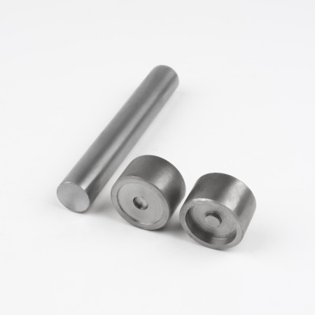 A set of tools for manual installation of magnetic buttons, d = 18 mm-1
