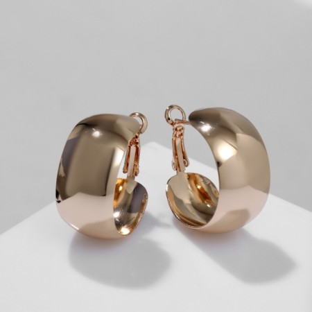 Harmers are “convex” wide, gold color, d = 3 cm