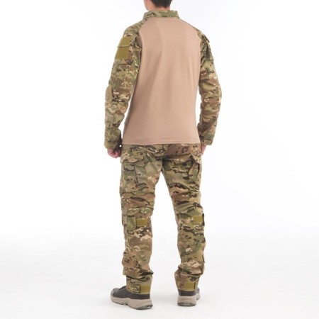 The costume is tactical, with inserts on the elbows and knees, cartoons, l-1