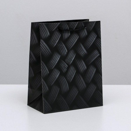 Gift laminated vertical, packaging, “tires”, MS 18 x 23 x 10 cm-1